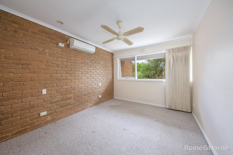 Photo - 4/28-30 Darbyshire Street, Sunbury VIC 3429 - Image 4