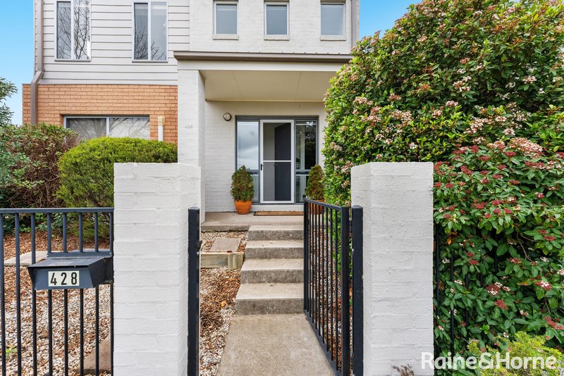Photo - 428 Antill Street, Watson ACT 2602 - Image 2