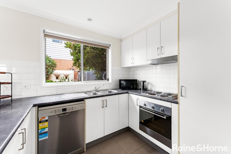 Photo - 428 Antill Street, Watson ACT 2602 - Image 6