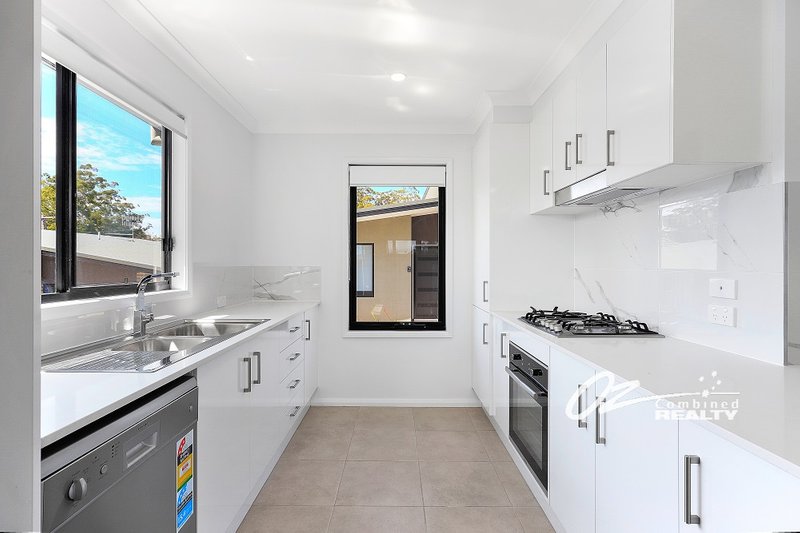 Photo - 4/28 Frederick Street, Sanctuary Point NSW 2540 - Image 2