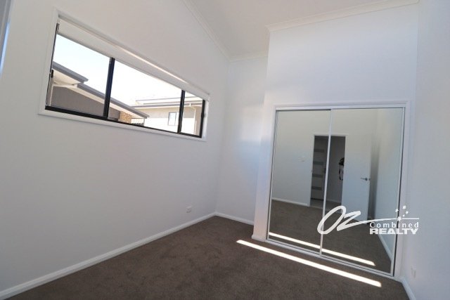 Photo - 4/28 Frederick Street, Sanctuary Point NSW 2540 - Image 7