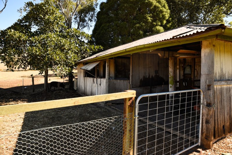 Photo - 428 Old Goombungee Road, Cawdor QLD 4352 - Image 15