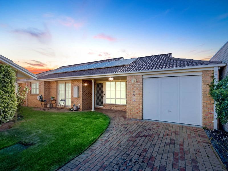 Photo - 4/28 Waterloo Place, Mornington VIC 3931 - Image 2