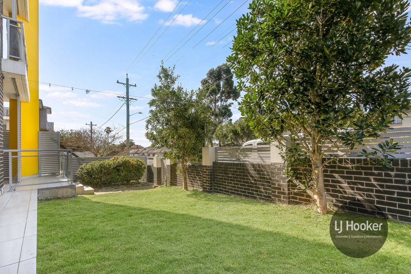 Photo - 4/29-31 Cross Street, Guildford NSW 2161 - Image 4