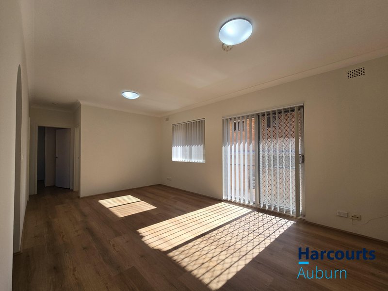 Photo - 4/29-31 Macquarie Road, Auburn NSW 2144 - Image 1