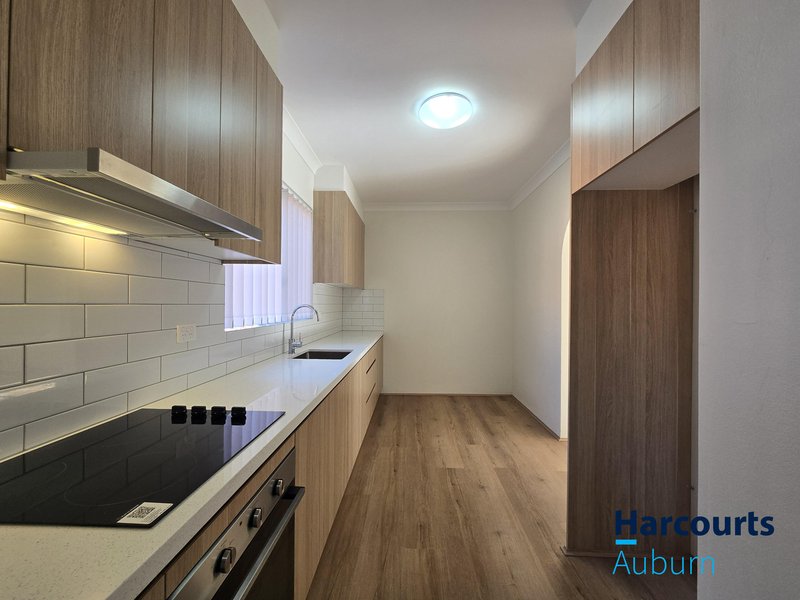 Photo - 4/29-31 Macquarie Road, Auburn NSW 2144 - Image 4