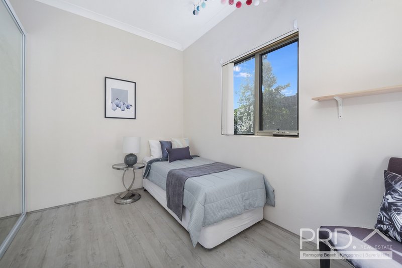 Photo - 4/29-31 Unwin Street, Bexley NSW 2207 - Image 6