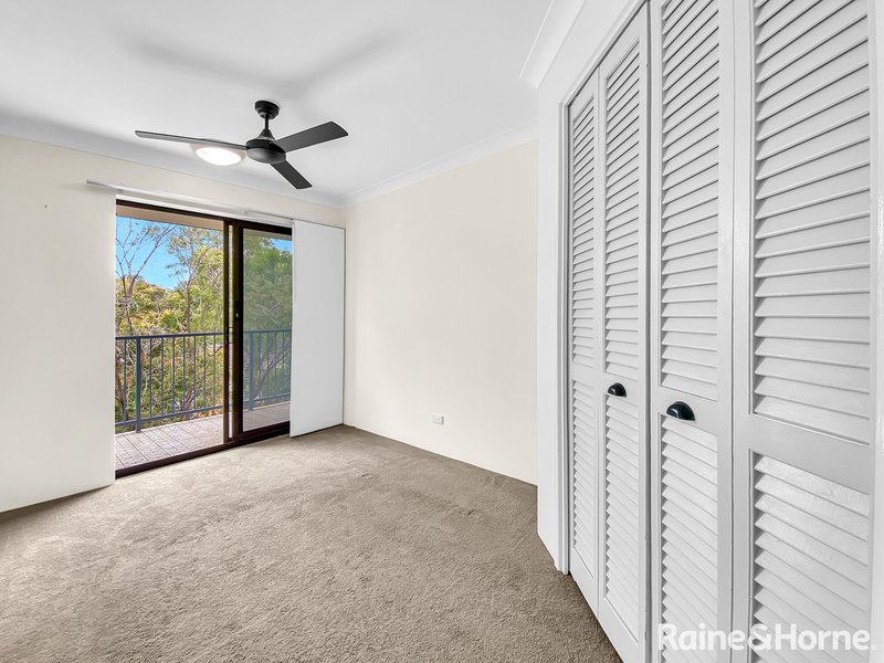 Photo - 4/29 Bellevue Terrace, St Lucia QLD 4067 - Image 7