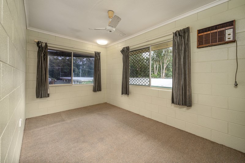 Photo - 4/29 Bouganvillea Street, Holloways Beach QLD 4878 - Image 6