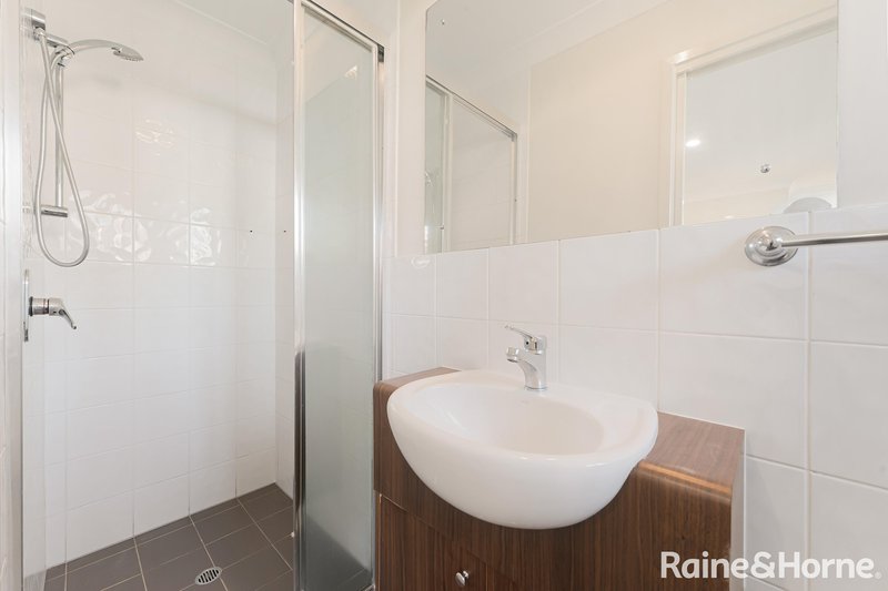 Photo - 4/29 Edmond Street, Carina QLD 4152 - Image 4