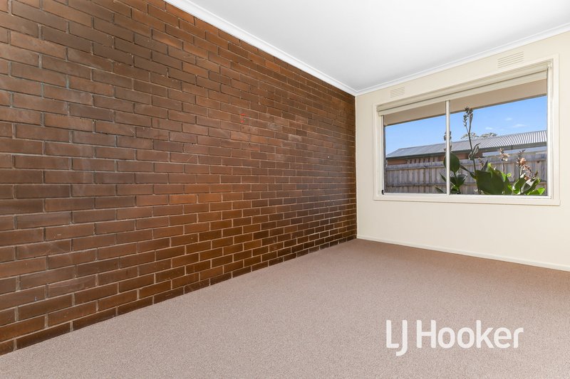 Photo - 4/29 Gairloch Drive, Frankston VIC 3199 - Image 6