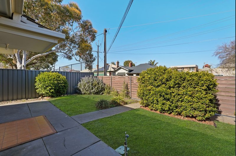 Photo - 4/29 Swan Street, Semaphore SA 5019 - Image 2