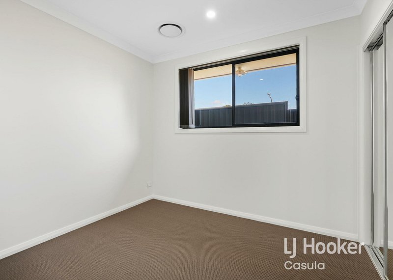 Photo - 429 Tenth Avenue, Austral NSW 2179 - Image 8