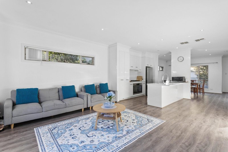 Photo - 4/29 Victoria Parade, Mawson Lakes SA 5095 - Image 2