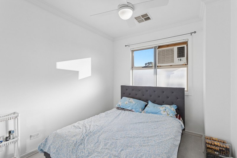 Photo - 4/29 Victoria Parade, Mawson Lakes SA 5095 - Image 9
