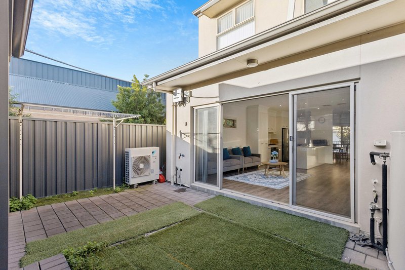 Photo - 4/29 Victoria Parade, Mawson Lakes SA 5095 - Image 12