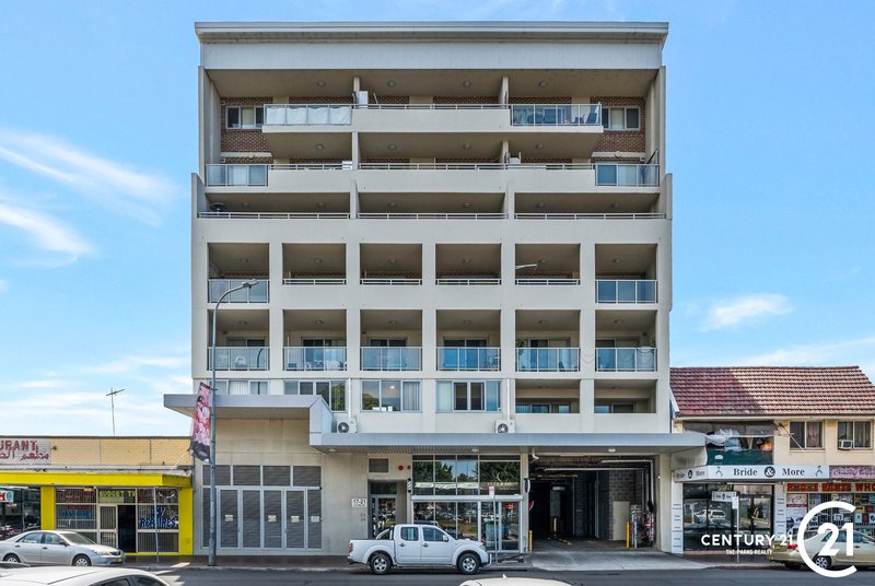 Photo - 429/17-21 The Crescent, Fairfield NSW 2165 - Image 2