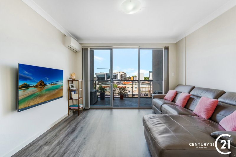 Photo - 429/17-21 The Crescent, Fairfield NSW 2165 - Image 8