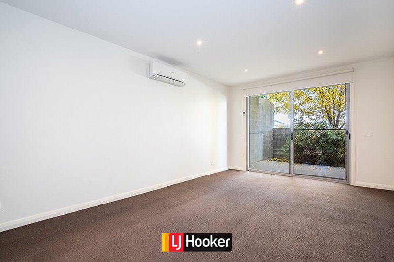 Photo - 4/297 Flemington Road, Franklin ACT 2913 - Image 3