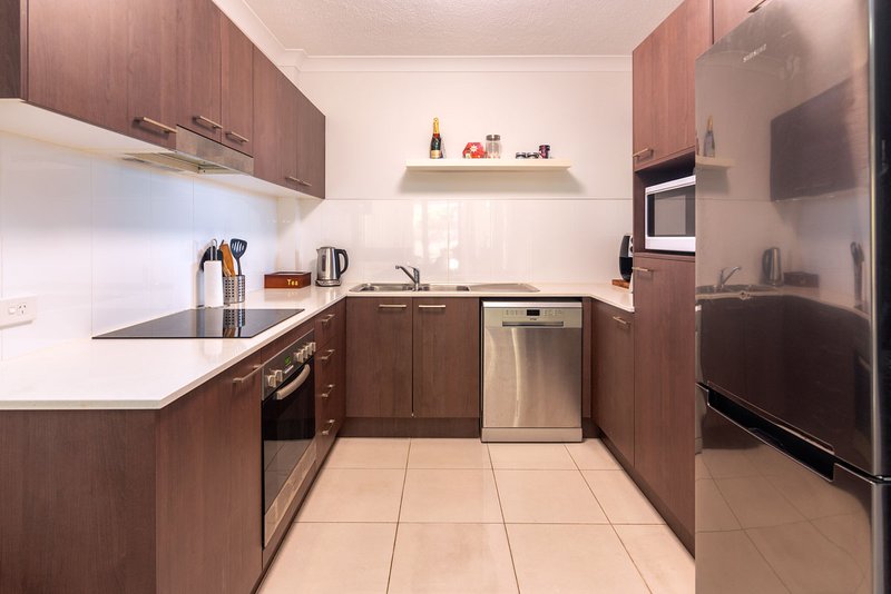 Photo - 4/2A Barlow , Clayfield QLD 4011 - Image 5