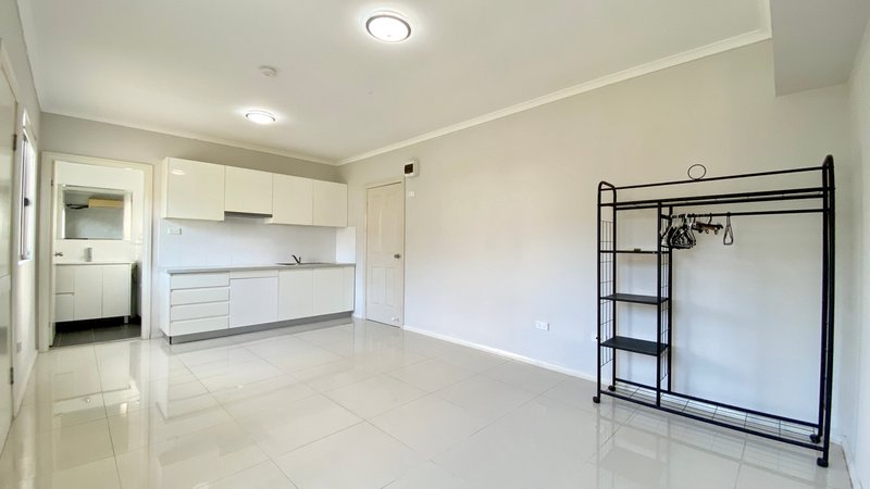 Photo - 42A Carins Street, Riverwood NSW 2210 - Image 11