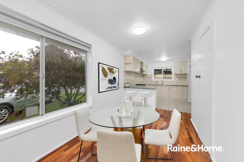 Photo - 4/2A Chandler Road, Noble Park VIC 3174 - Image 3