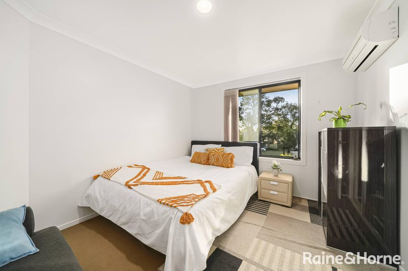 Photo - 4/2A Collis Place, Minto NSW 2566 - Image 2