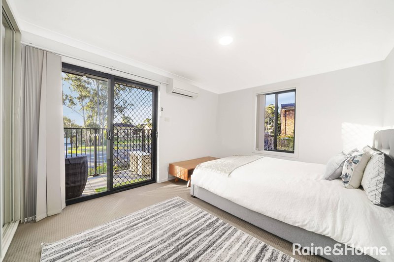 Photo - 4/2A Collis Place, Minto NSW 2566 - Image 4