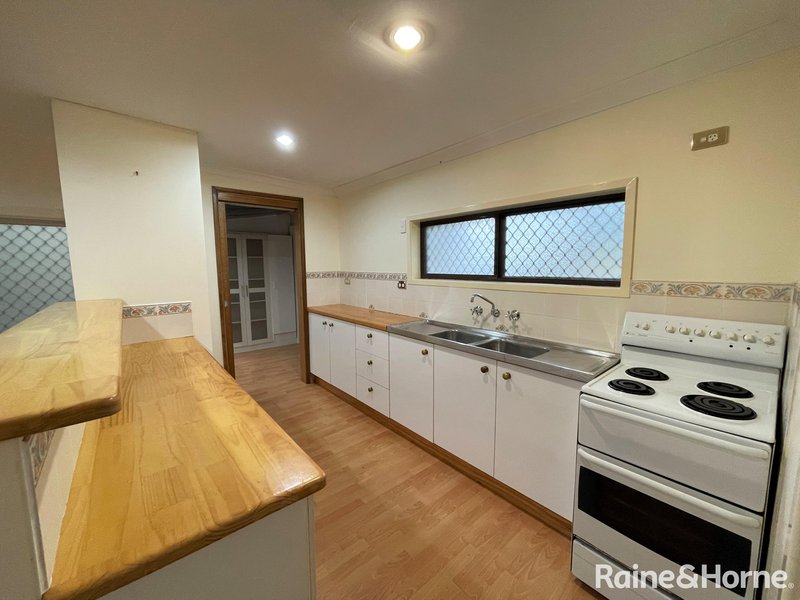 Photo - 42a Hillcrest Avenue, South Nowra NSW 2541 - Image 4