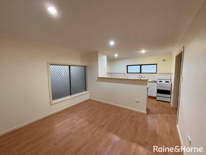 Photo - 42a Hillcrest Avenue, South Nowra NSW 2541 - Image 5