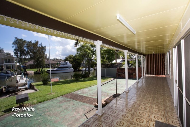 Photo - 42a Macquarie Road, Fennell Bay NSW 2283 - Image 7