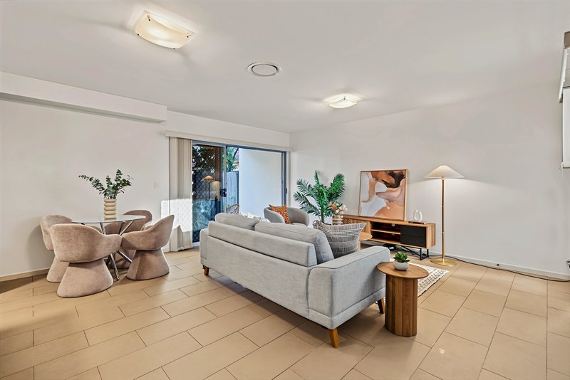 Photo - 42a Wilton Terrace, Yeronga QLD 4104 - Image 7