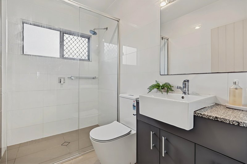 Photo - 42a Wilton Terrace, Yeronga QLD 4104 - Image 13