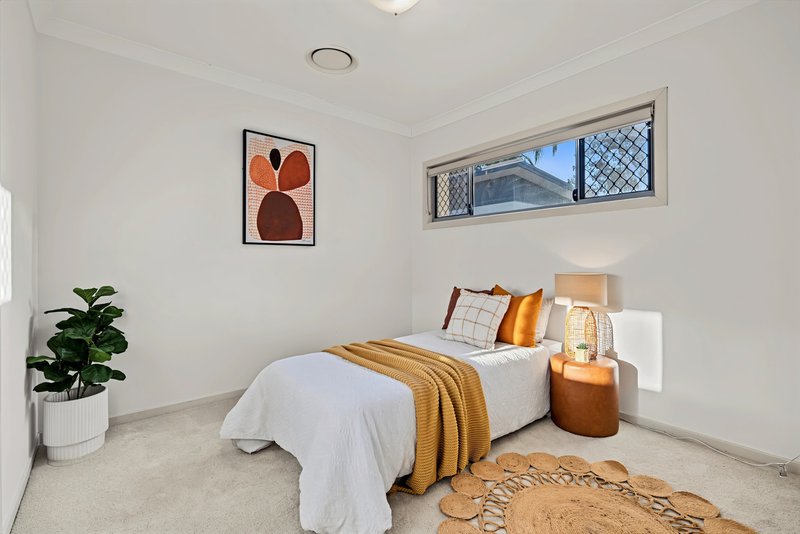 Photo - 42a Wilton Terrace, Yeronga QLD 4104 - Image 18