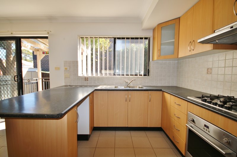 Photo - 42B Alamein Road, Revesby Heights NSW 2212 - Image 4