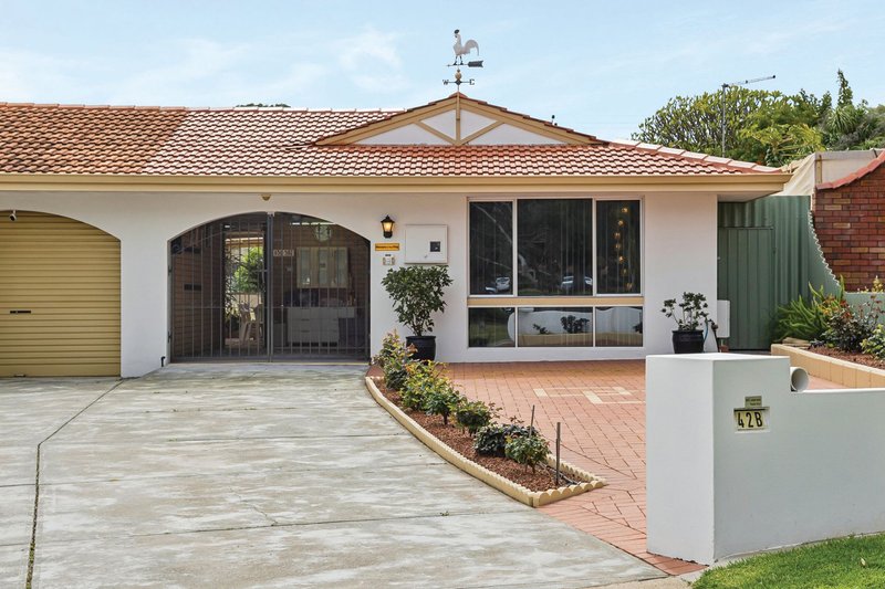 Photo - 42b Beelara Way, Wanneroo WA 6065 - Image 2