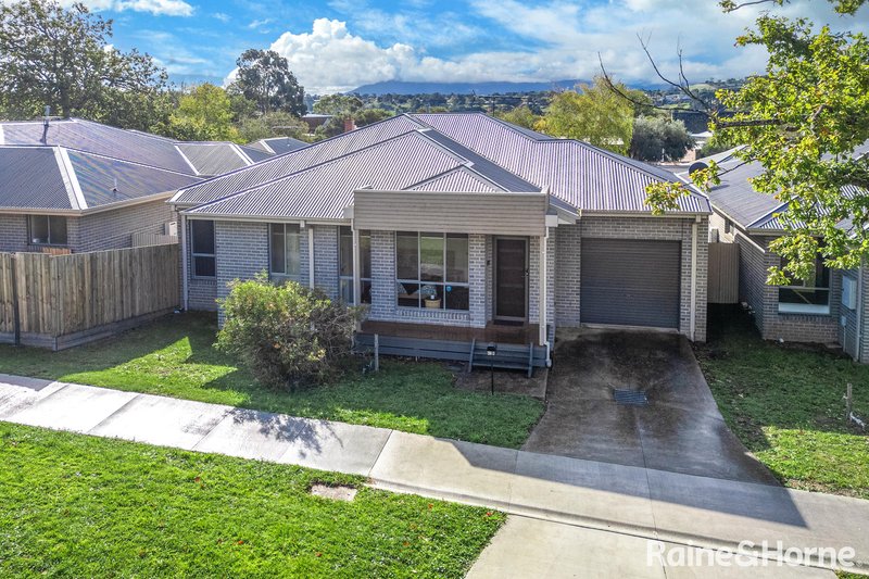 Photo - 42b Howey Street, Gisborne VIC 3437 - Image 1
