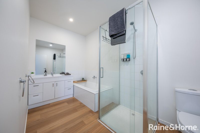 Photo - 42b Howey Street, Gisborne VIC 3437 - Image 13