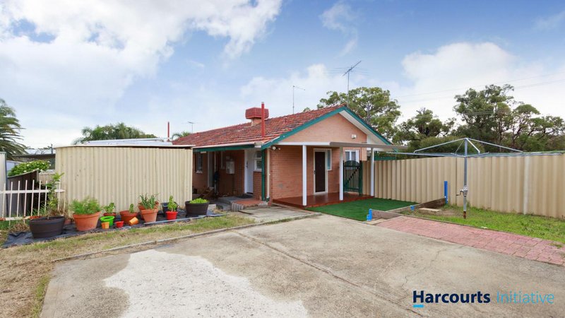 42B Shortland Way, Girrawheen WA 6064