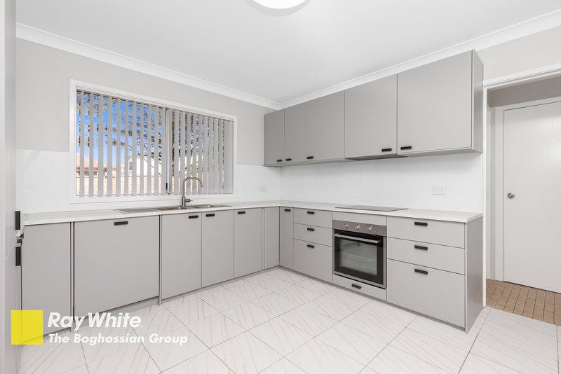 Photo - 4/2b St Elmo Parade, Kingsgrove NSW 2208 - Image 2