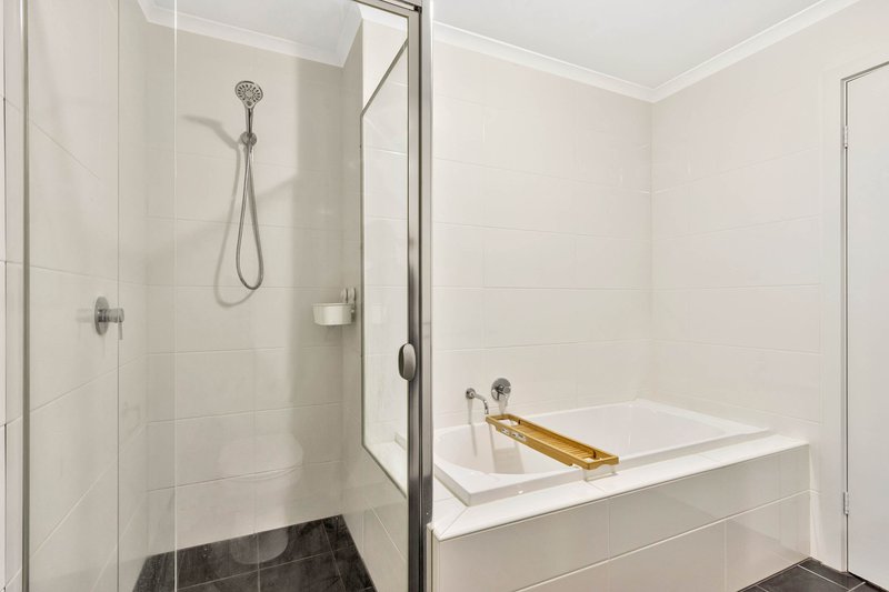 Photo - 42C Mowbray Street, Mawson Lakes SA 5095 - Image 11