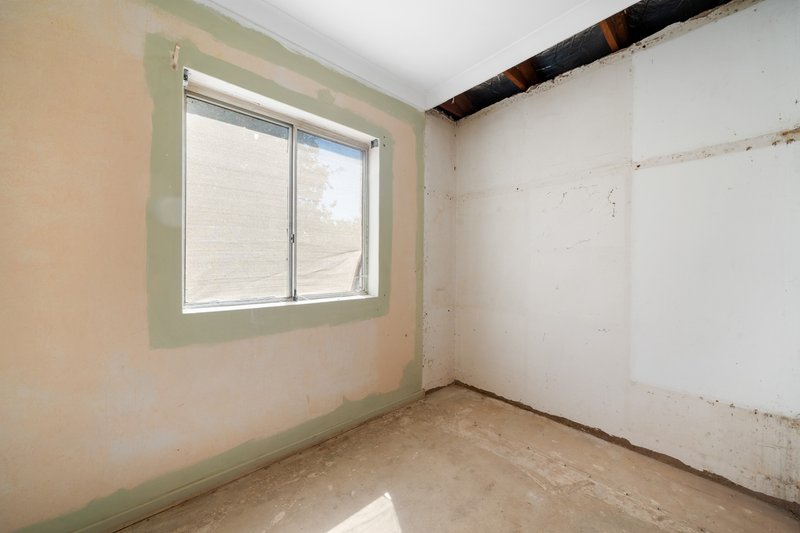 Photo - 43 & 43A Sussex Street, Alberton SA 5014 - Image 18