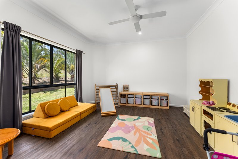 Photo - 43-45 Anthoulla Avenue, Woodford QLD 4514 - Image 13