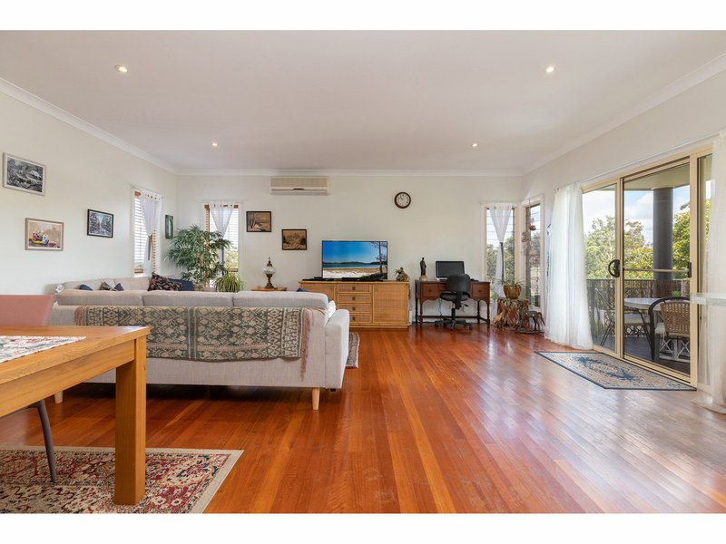 Photo - 4/3-5 Coastal View Drive, Tallwoods Village NSW 2430 - Image 2