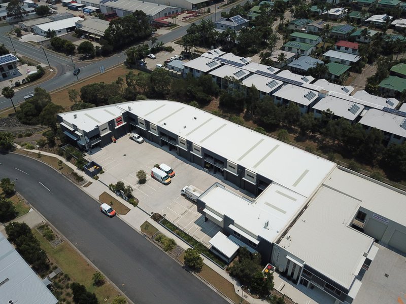 Photo - 4/3-5 Exeter Way, Caloundra West QLD 4551 - Image 15