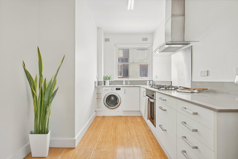 Photo - 4/3-5 Hastings Parade, Bondi Beach NSW 2026 - Image 3