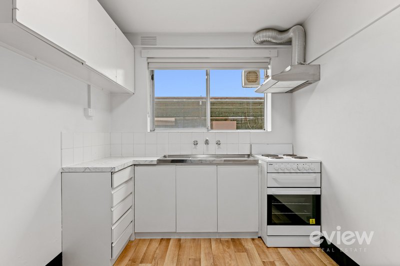 Photo - 4/3-5 Robin Street, Altona VIC 3018 - Image 4
