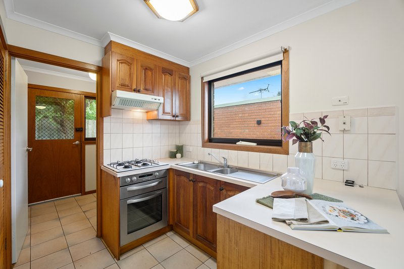 Photo - 4/3-5 Thomas Street, Ringwood VIC 3134 - Image 7