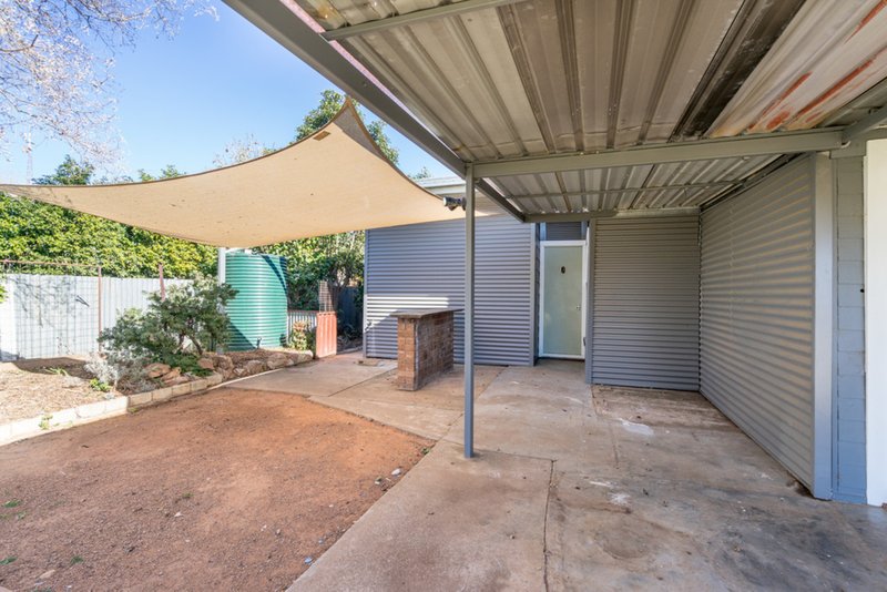 Photo - 43 Alagalah Street, Narromine NSW 2821 - Image 14