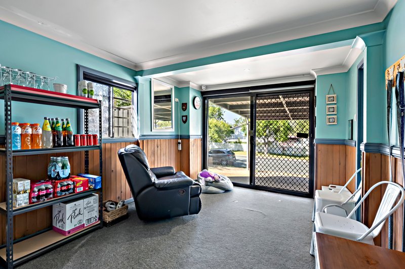 Photo - 43 Alexander Avenue, Kallangur QLD 4503 - Image 15